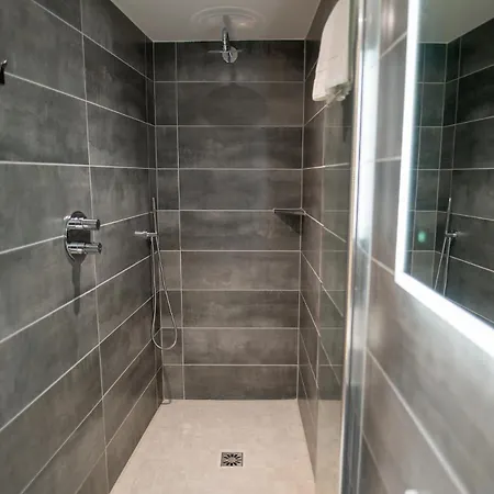 Kilkenny Suites * Kilkenny